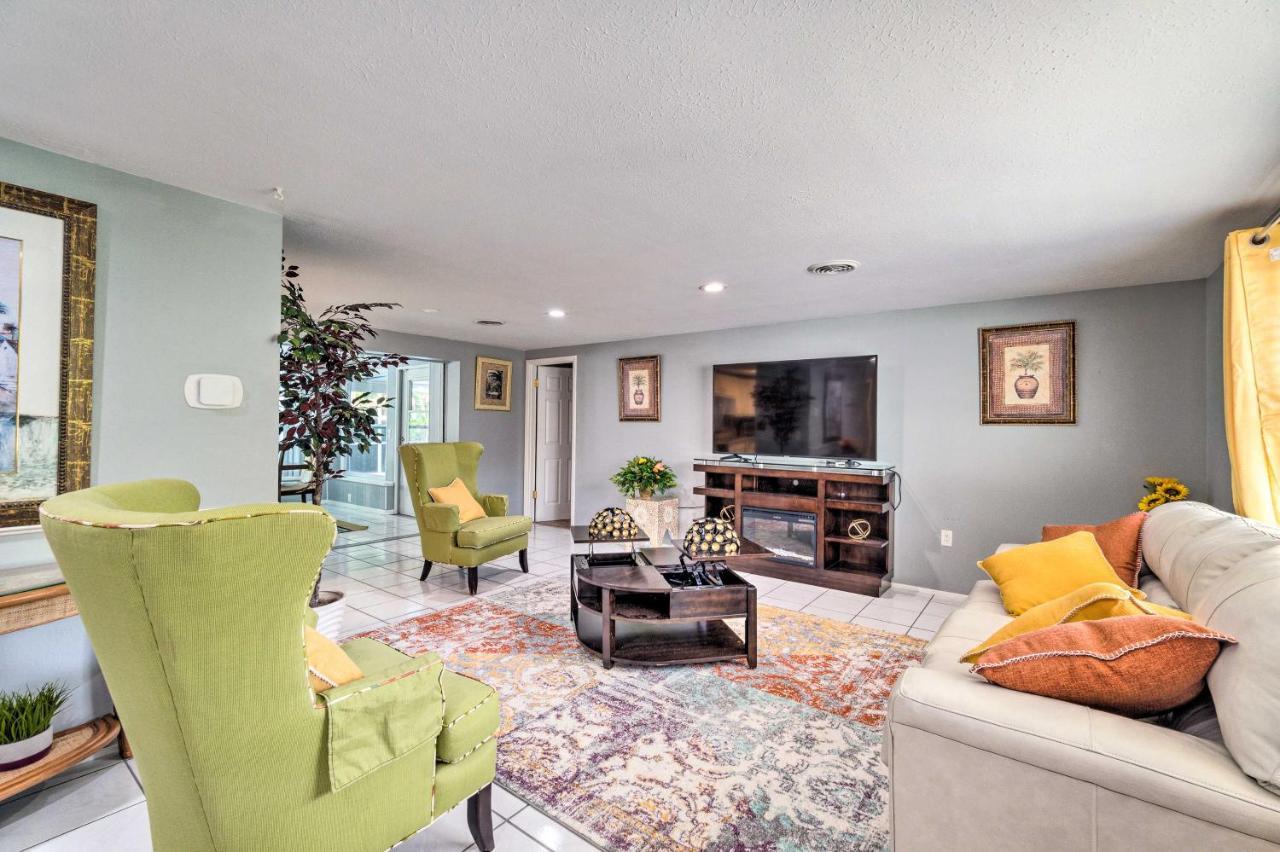 Peaceful Venice Villa With Patio - 2 Miles To Beach! エクステリア 写真